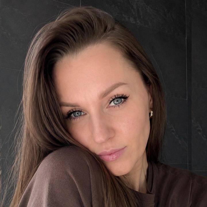 Webcam chat profile for NanaSweet