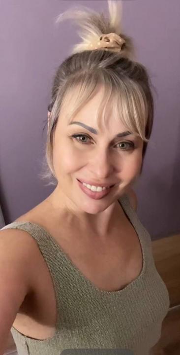 Webcam chat profile for SweetLilac