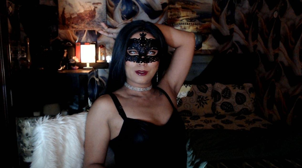 Webcam chat profile for CravingContessa: Bondage & discipline