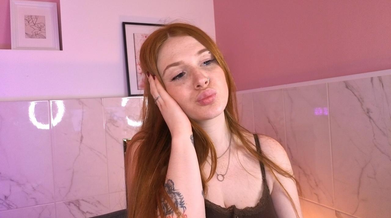 Webcam chat profile for RinKittyy: Legs, feet & shoes