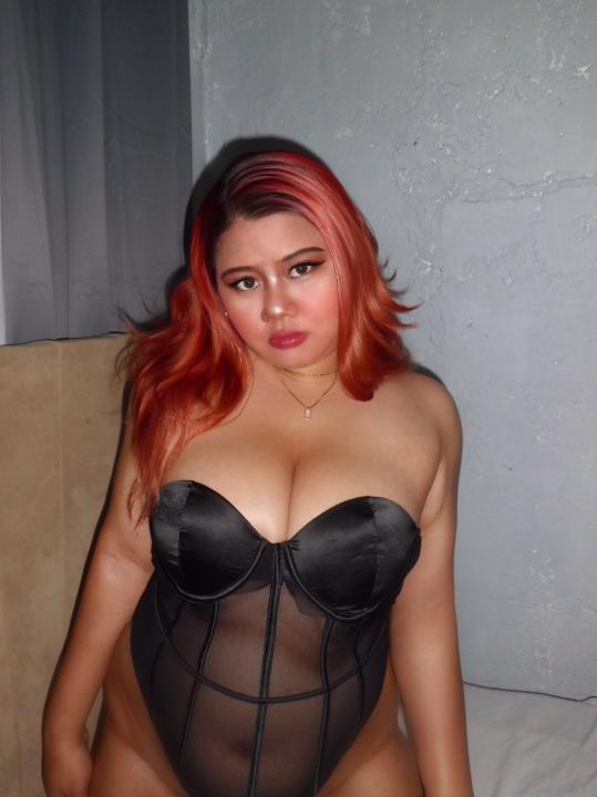 Webcam chat profile for CurvyCharmX: Bondage & discipline
