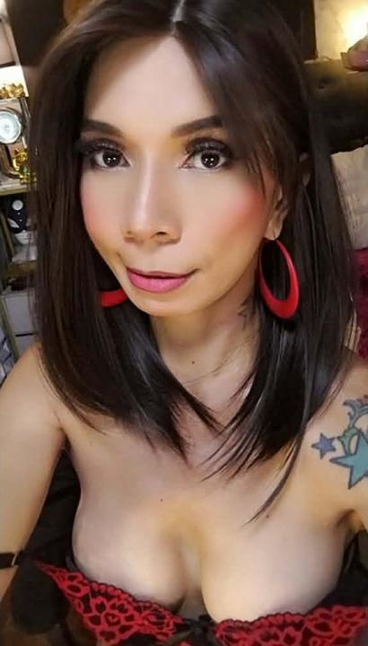 Webcam chat profile for CELINAFOX: Dominatrix