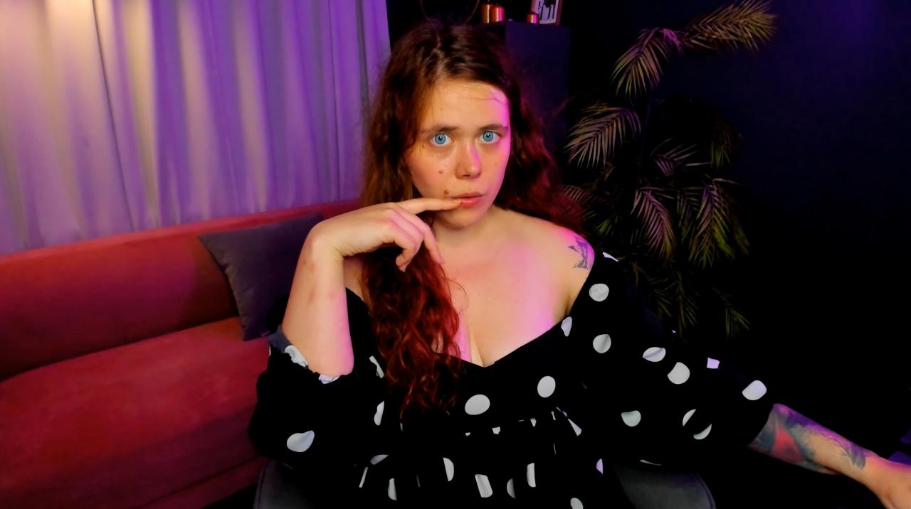 Webcam chat profile for SophiePure: Bondage & discipline