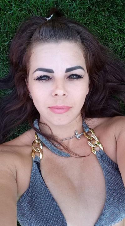 Webcam chat profile for Loveme41: Sports