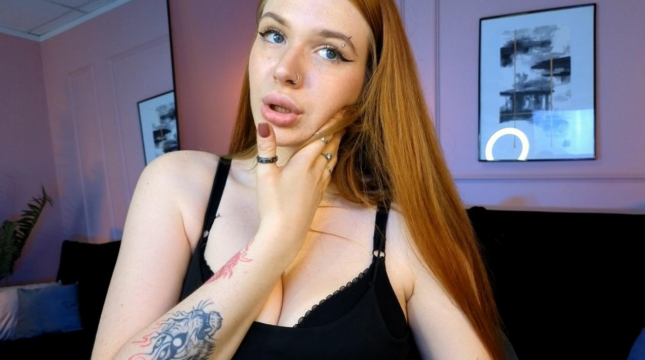 Webcam chat profile for RinKittyy: Legs, feet & shoes