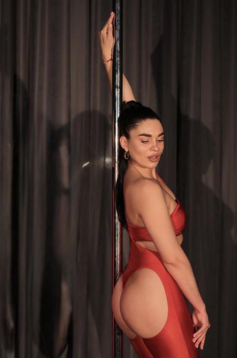 Webcam chat profile for temptationroom