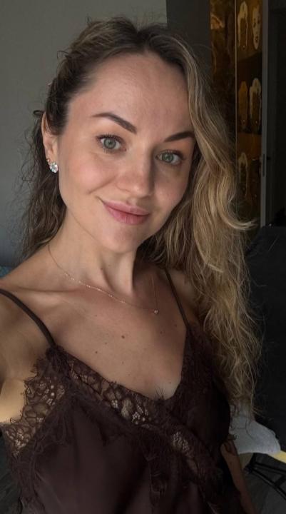 Webcam chat profile for KittyX555: Ask about my Hobbies