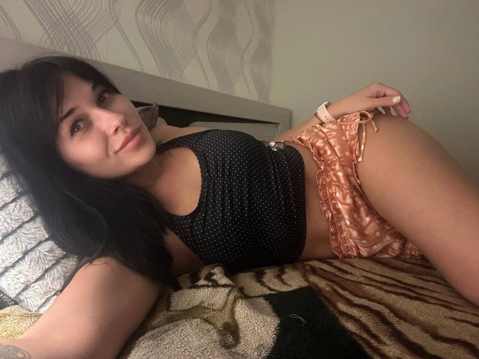 Webcam chat profile for LinaSel: Ask about my Hobbies