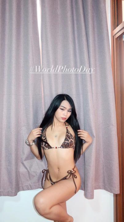 Webcam chat profile for Sweetbee: Bondage & discipline