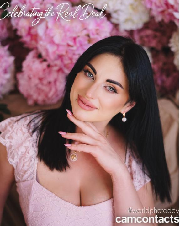 Webcam chat profile for LovelyTati: Outfits