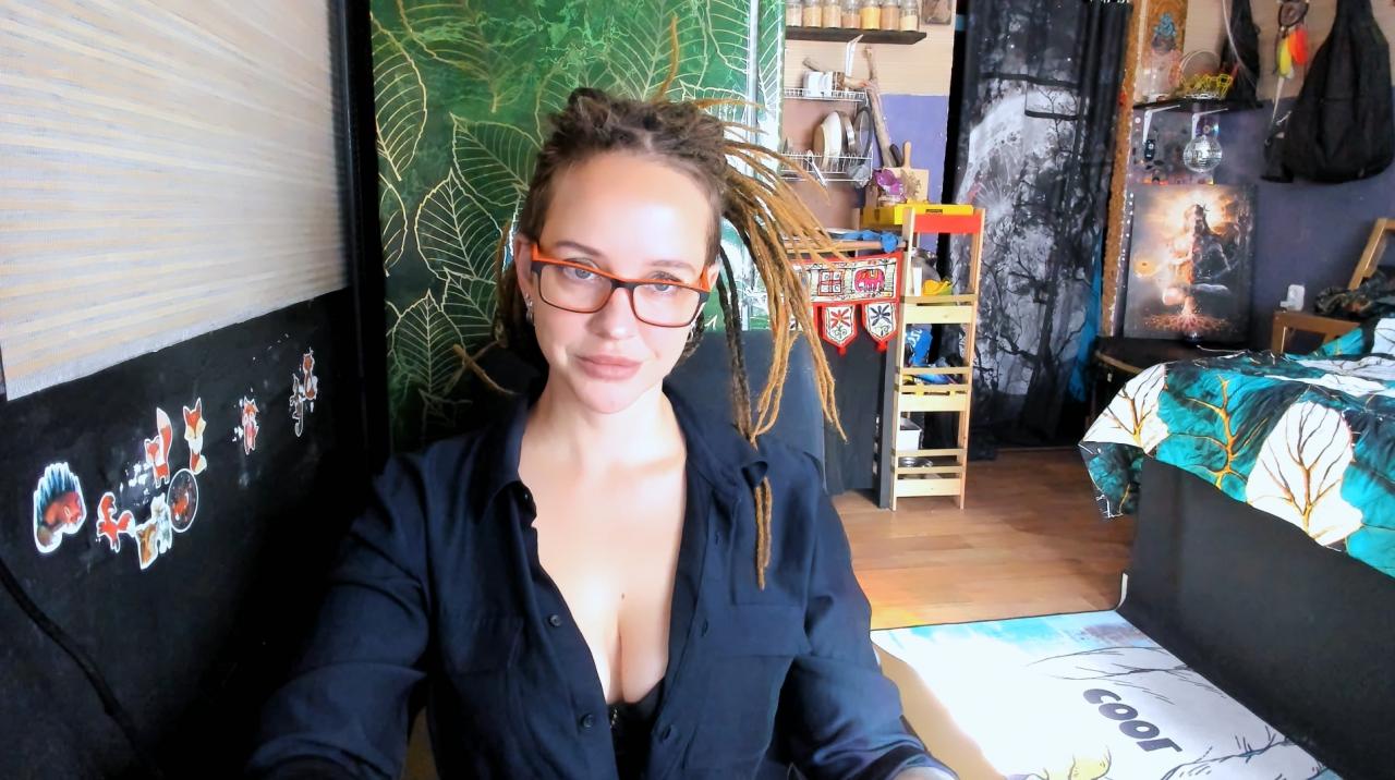 Webcam chat profile for LisaFoxy: Legs, feet & shoes