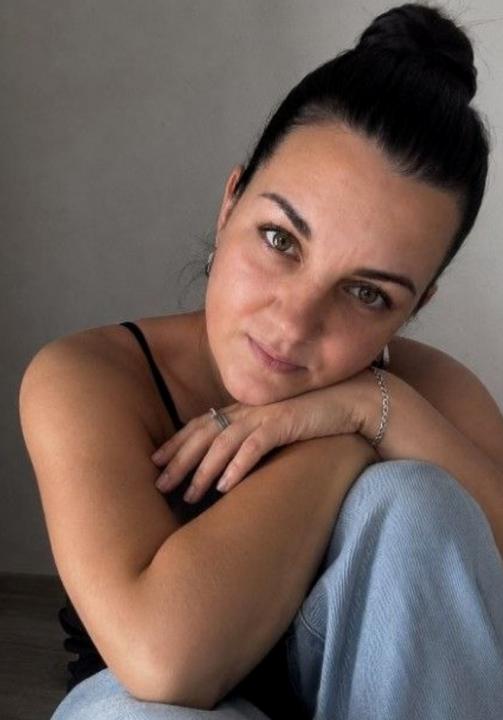 Webcam chat profile for Milana33
