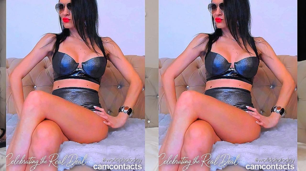 Webcam chat profile for CruelKira: Dominatrix
