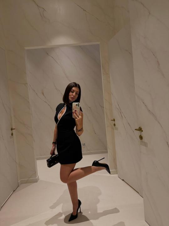 Webcam chat profile for EmilyFox: Ask about my Hobbies