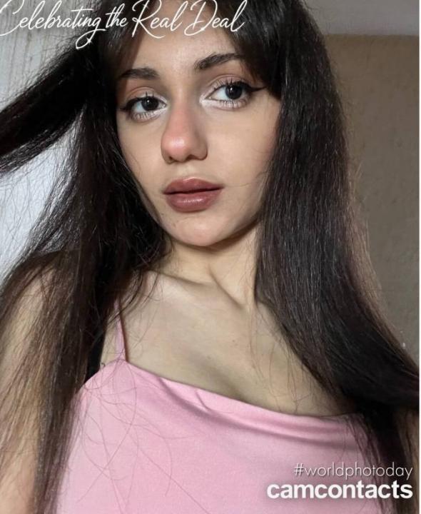 Webcam chat profile for MellowKitten: Dancing