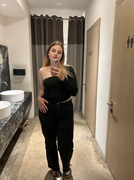 Webcam chat profile for AlisaLove