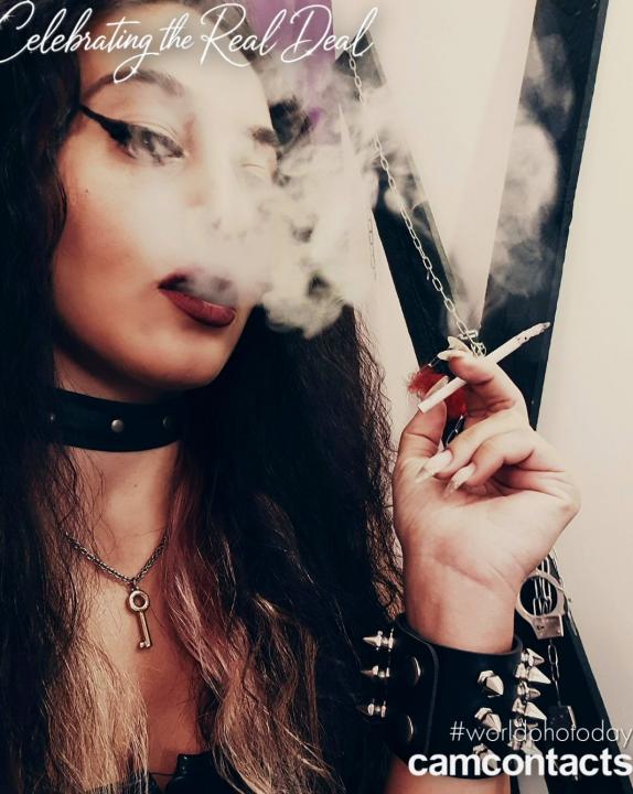 Webcam chat profile for DommeMadeleine: Dominatrix