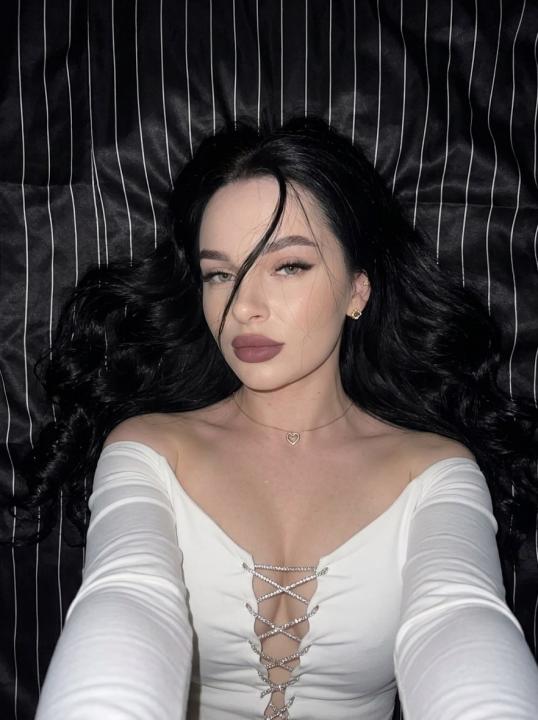 Webcam chat profile for JessieNice: Dominatrix