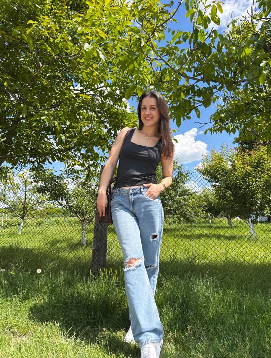 Webcam chat profile for MilaLynn: Ask about my Hobbies