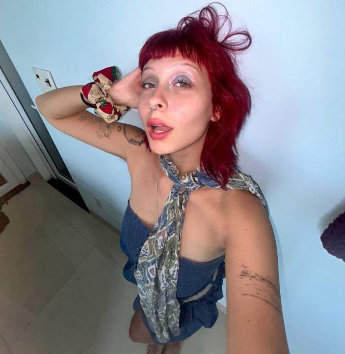 Webcam chat profile for lalaland: Travel