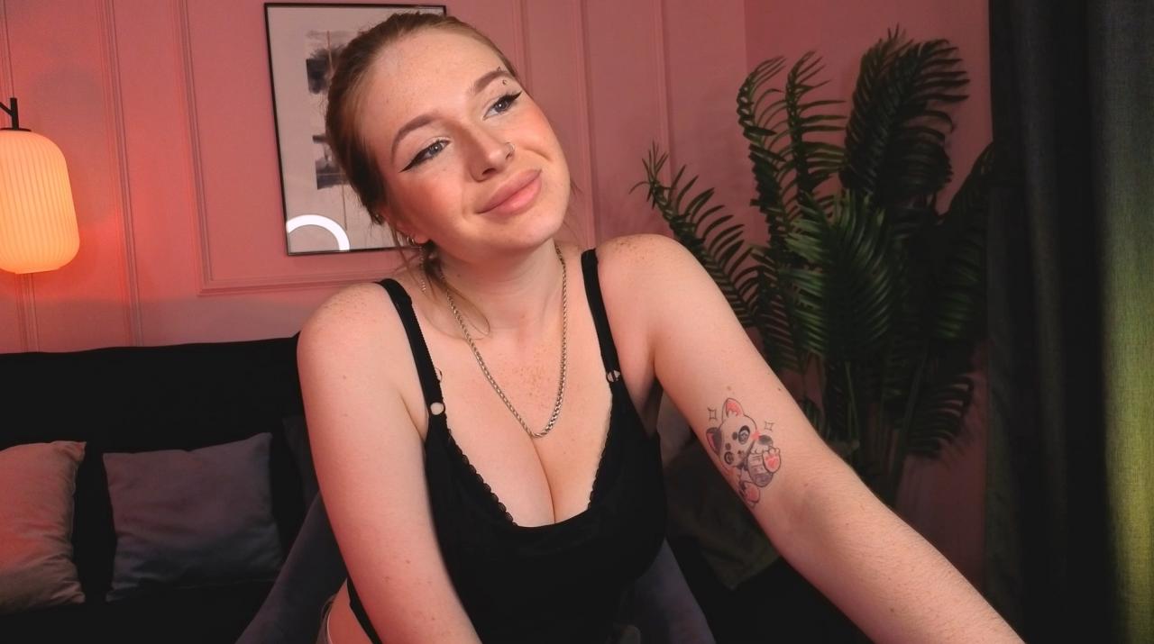 Webcam chat profile for RinKittyy: Legs, feet & shoes