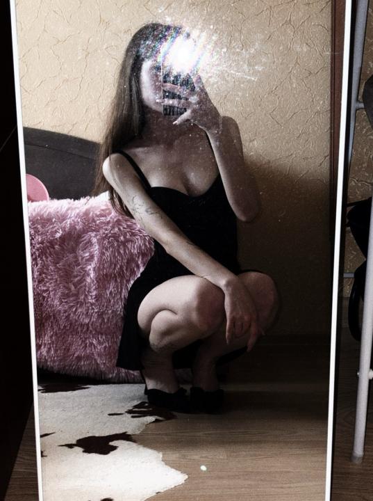 Webcam chat profile for Softkittyy: Smoking