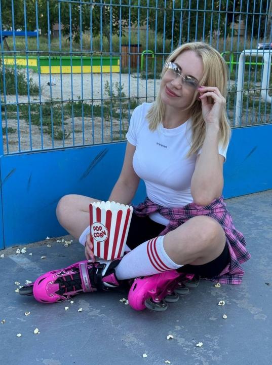 Webcam chat profile for LadyElyaWhisp: Sports