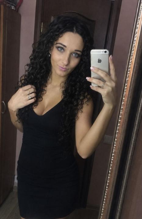 Webcam chat profile for VelvetBliss: Ask about my Hobbies
