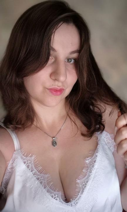 Webcam chat profile for ChubbyEnglish: Outfits