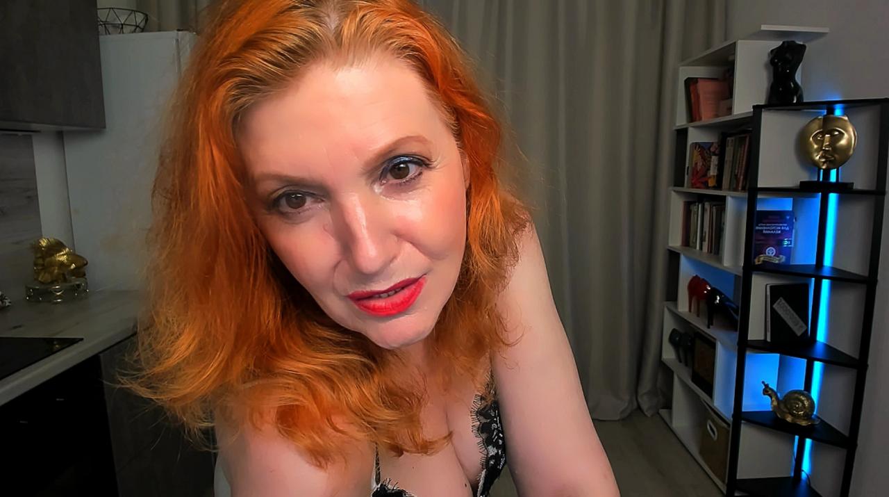 Webcam chat profile for AlmazFireFoxOne: Kissing