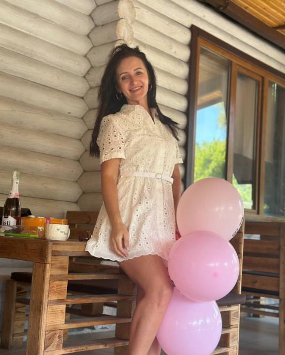 Webcam chat profile for Candys: Travel