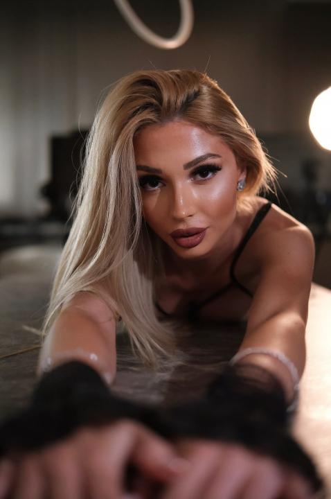 Webcam chat profile for MalloryDimonium: Dominatrix