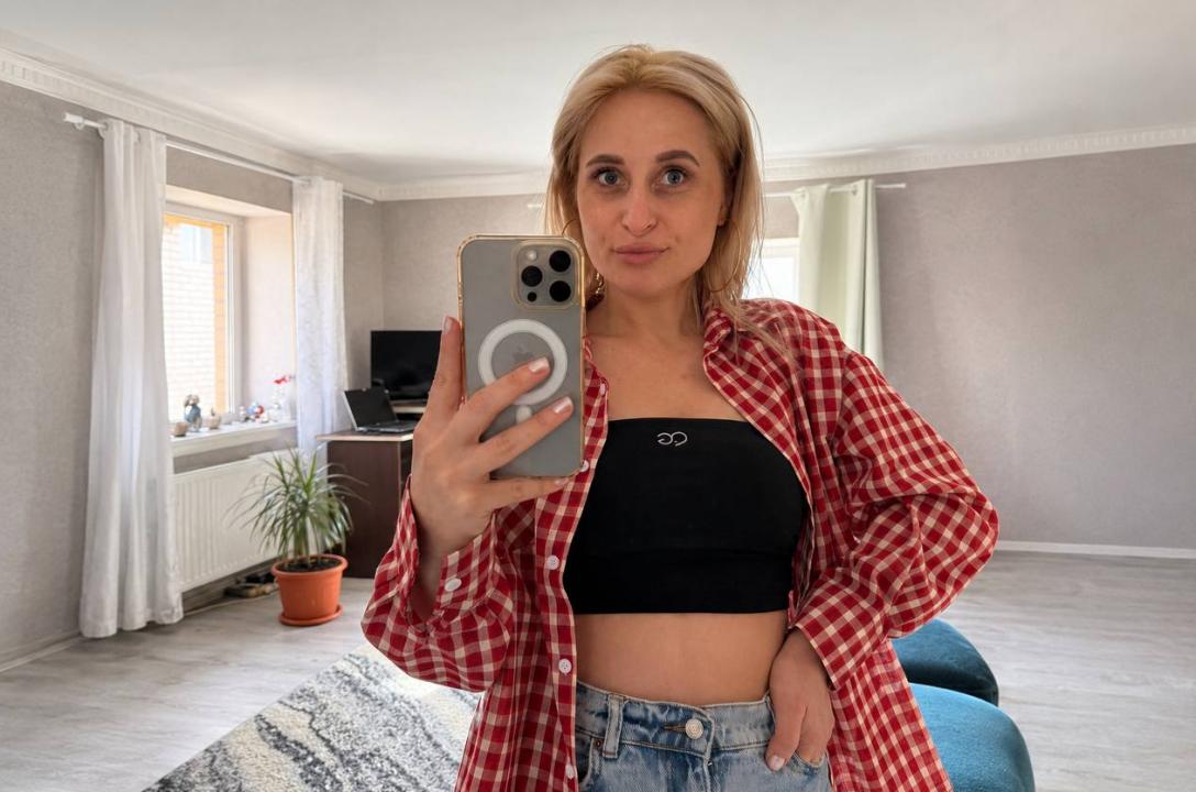 Webcam chat profile for InessBlonde: Outfits