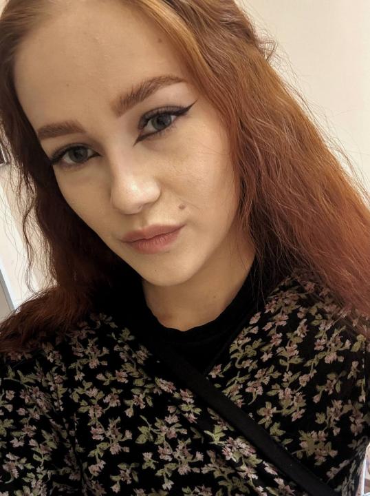Webcam chat profile for Lesia: Ask about my Hobbies