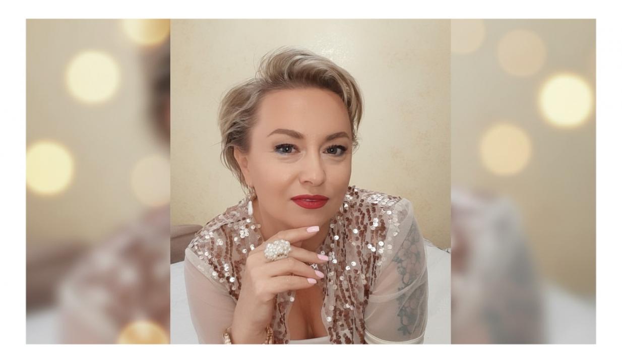 Webcam chat profile for AriaDream: Outfits