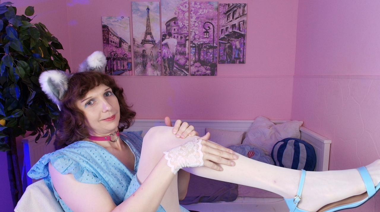 Webcam chat profile for KateAvis: Bondage & discipline