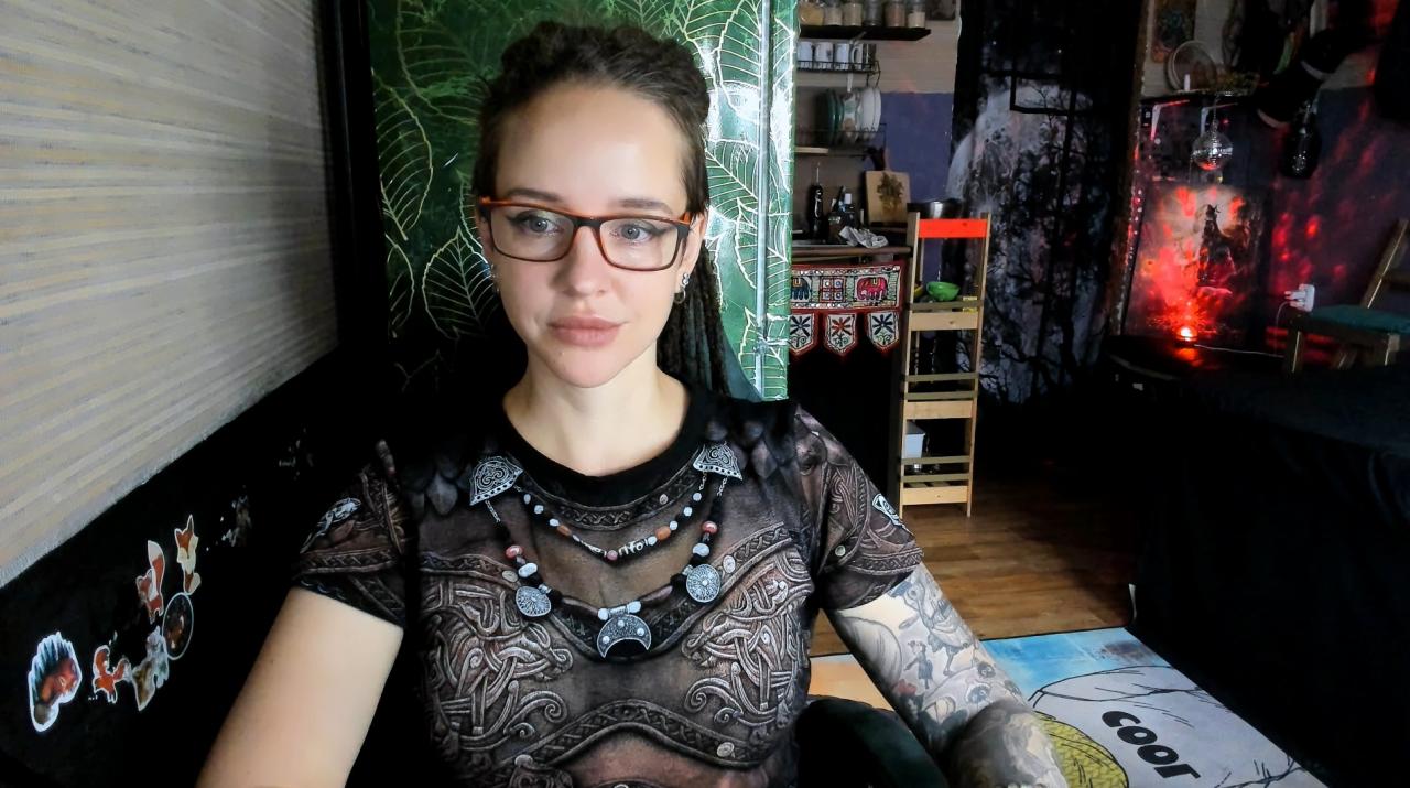 Webcam chat profile for LisaFoxy: Legs, feet & shoes