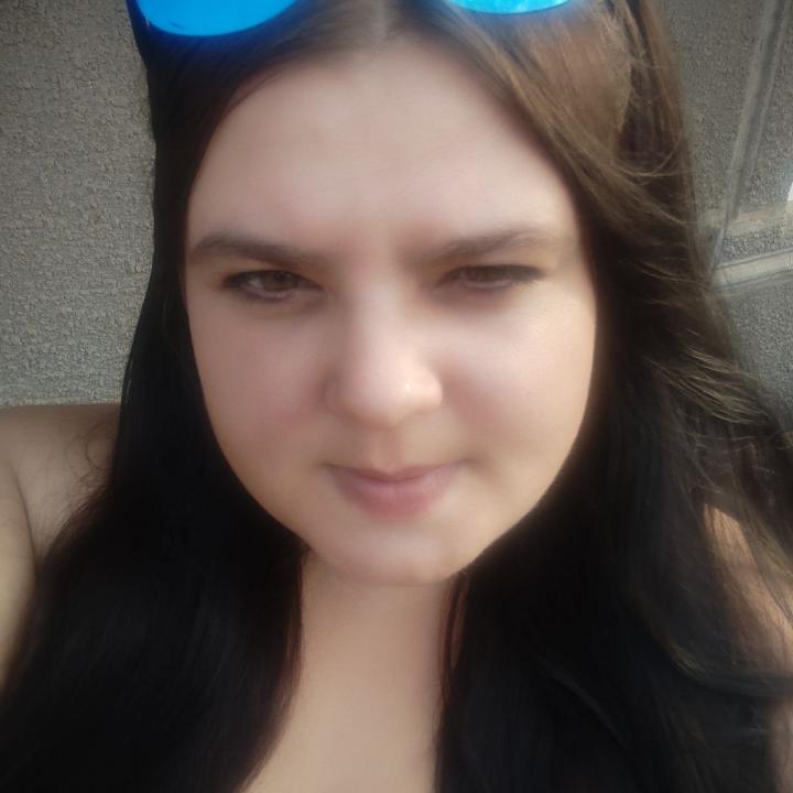 Webcam chat profile for Enorielle: Ask about my Hobbies