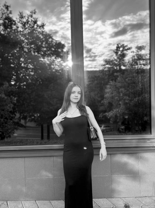 Webcam chat profile for Oleo19: Dancing
