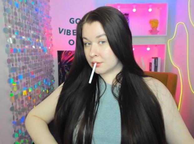 Webcam chat profile for ShedarPretty: Legs, feet & shoes