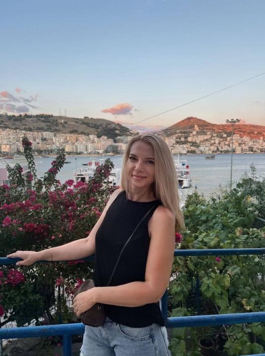 Webcam chat profile for SweetAddiction: Ask about my other interests