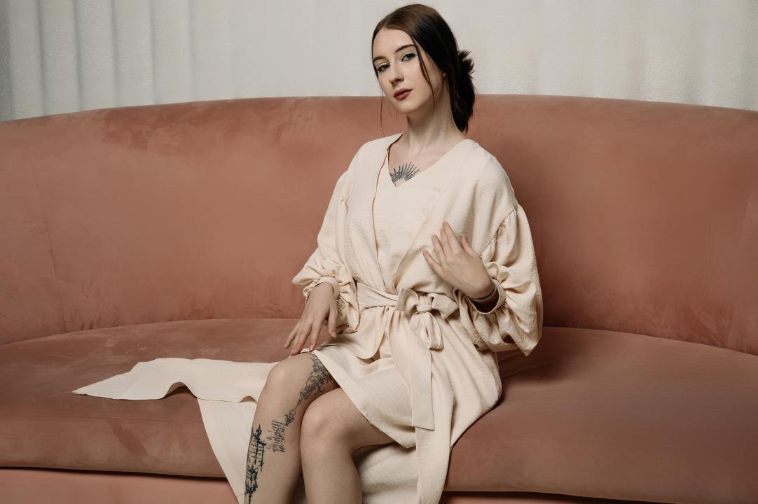Webcam chat profile for AlexLovely: Legs, feet & shoes