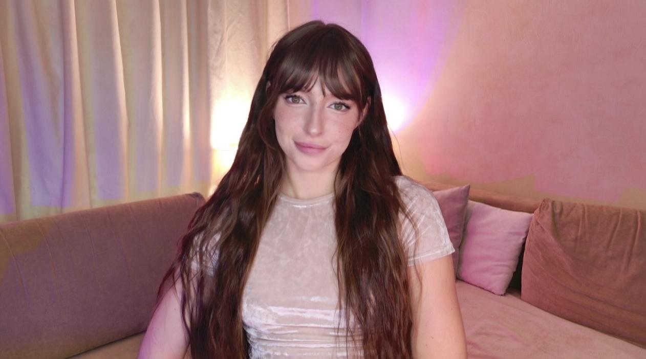 Webcam chat profile for JasmineRalphs: Kissing