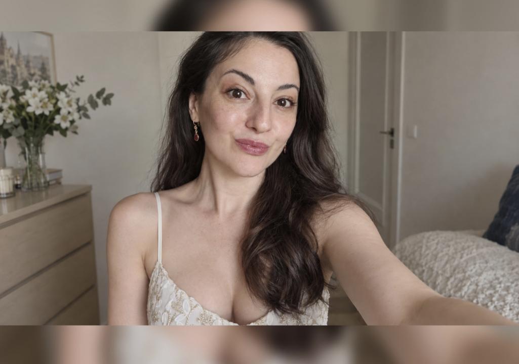 Webcam chat profile for MissMoonlight: Outdoor Activities