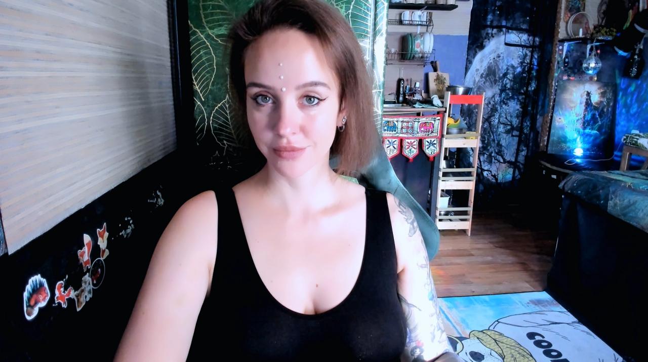 Webcam chat profile for LisaFoxy: Legs, feet & shoes