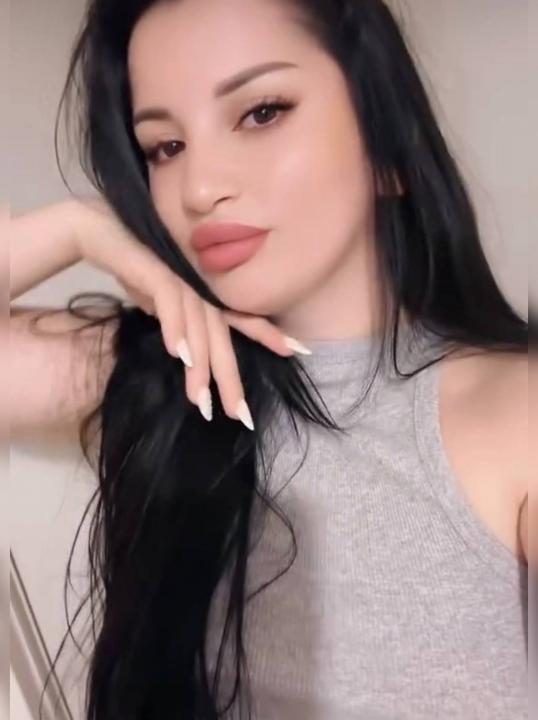 Webcam chat profile for MysticMelody10: Travel