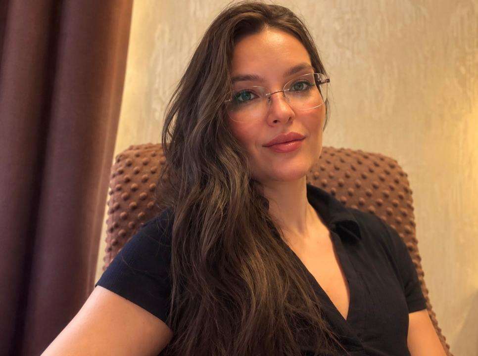 Webcam chat profile for VictoriaSky: Leather