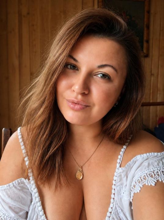 Webcam chat profile for LolaXNew
