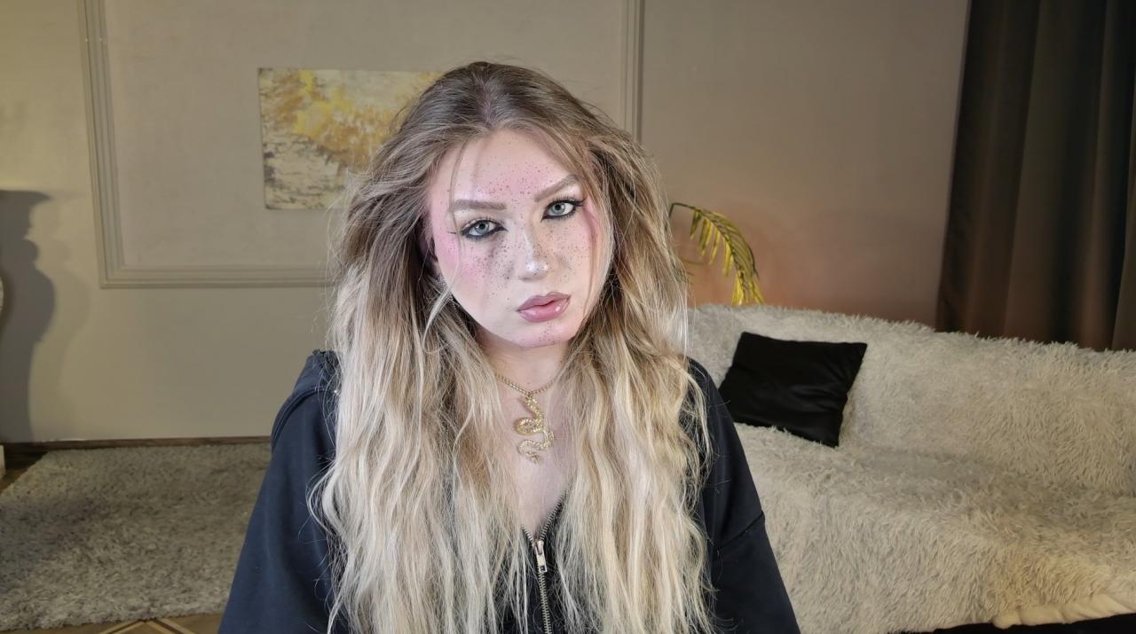 Webcam chat profile for JesSolar: Jerking off