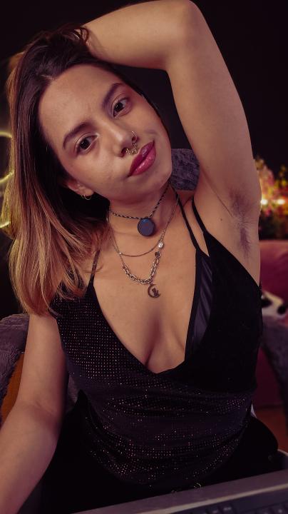 Webcam chat profile for Naturalmariahun: Dominatrix